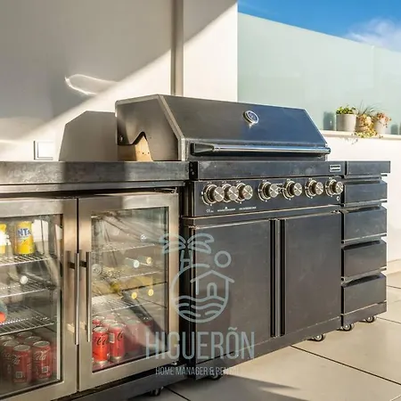 Higueronrentals Chloe By The Sea Lejlighed *
